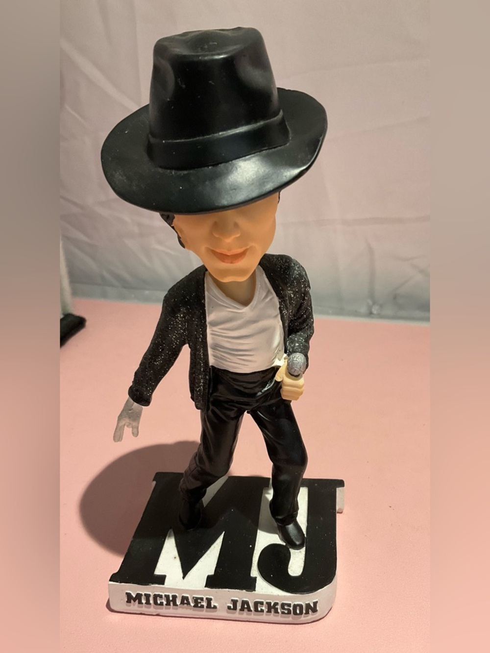 Michael Jackson Bobblehead Nodder 2009 w/ Original Box & COA Triumph Bravado